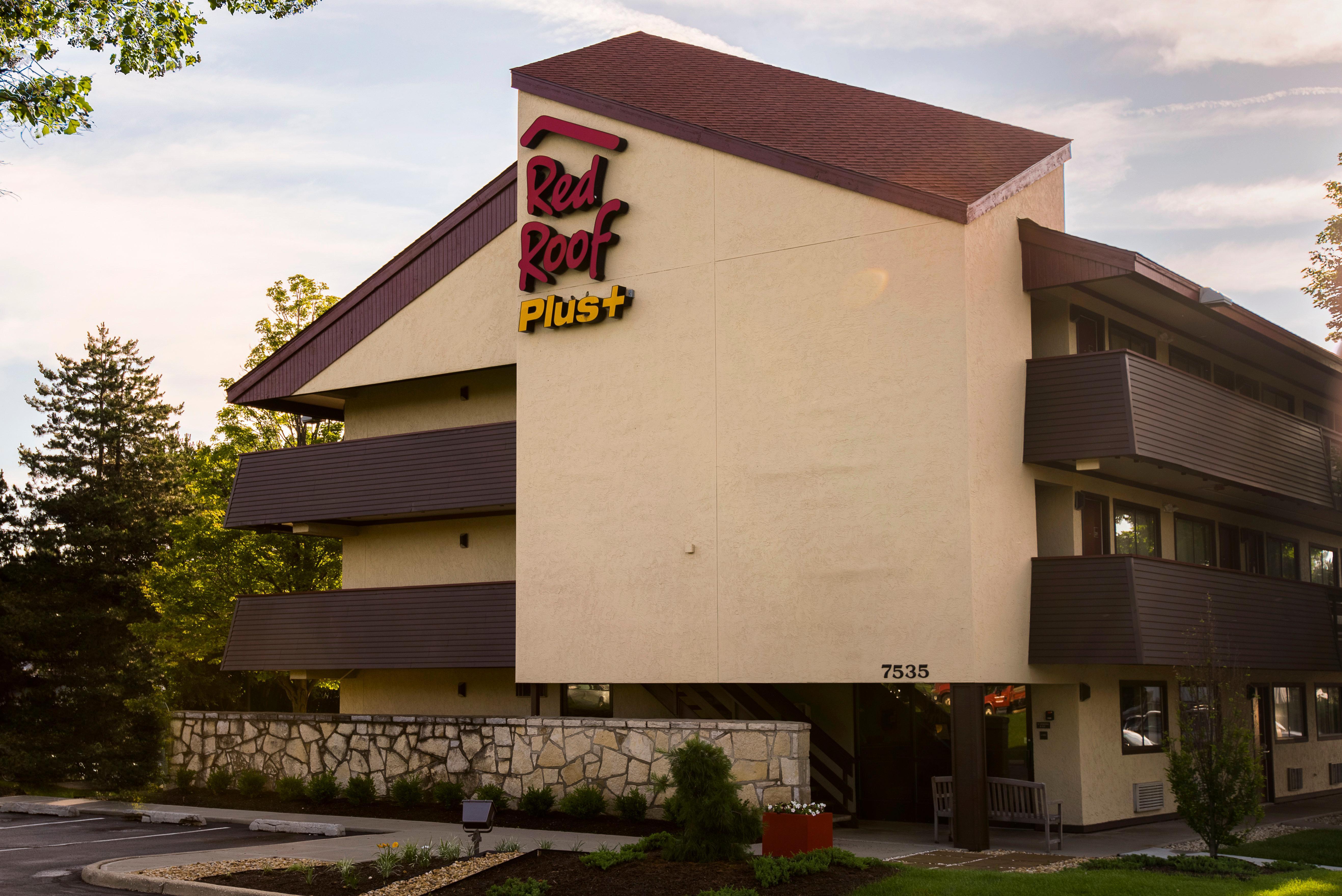 Red Roof Inn Plus+ Chicago - Willowbrook Εξωτερικό φωτογραφία