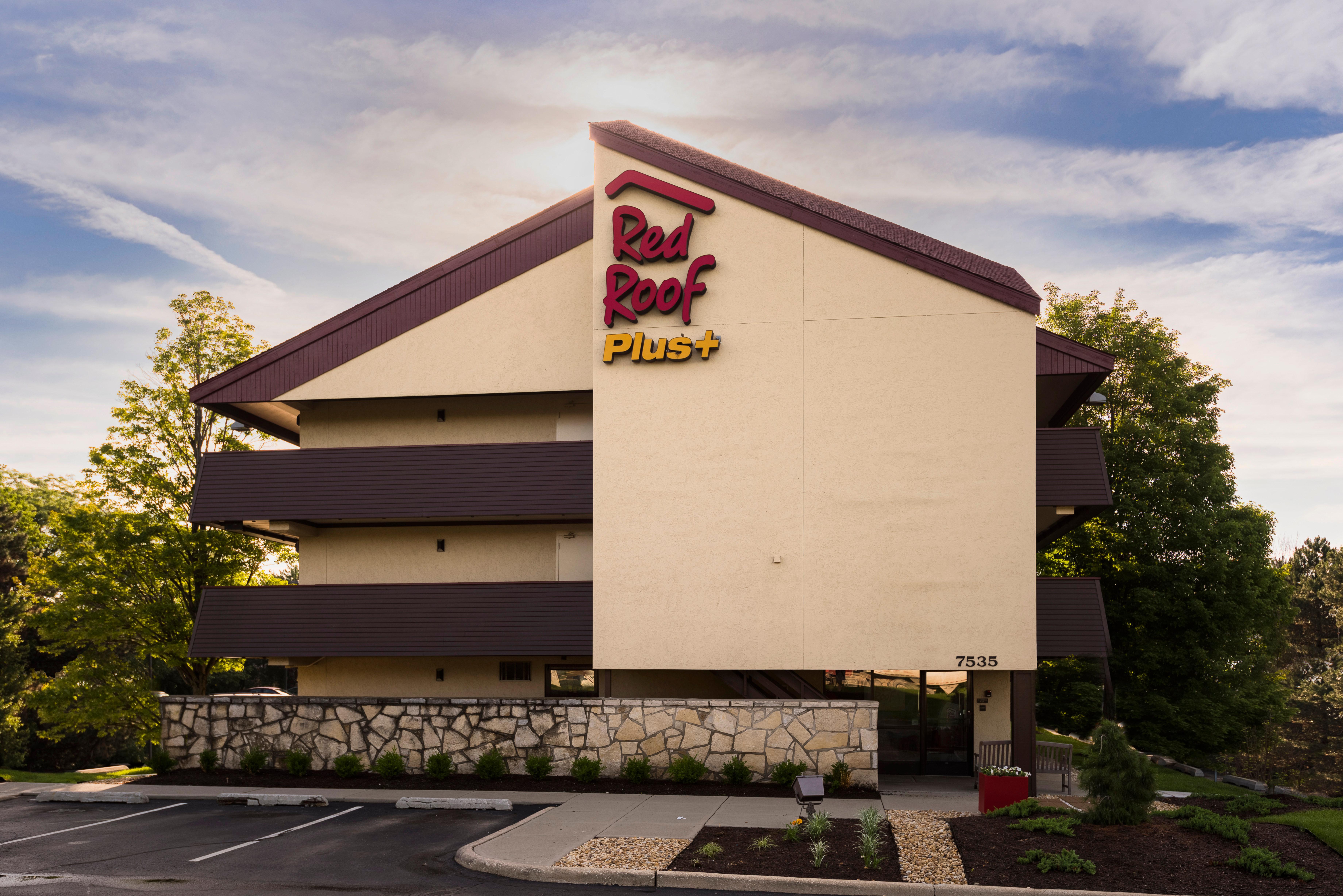 Red Roof Inn Plus+ Chicago - Willowbrook Εξωτερικό φωτογραφία